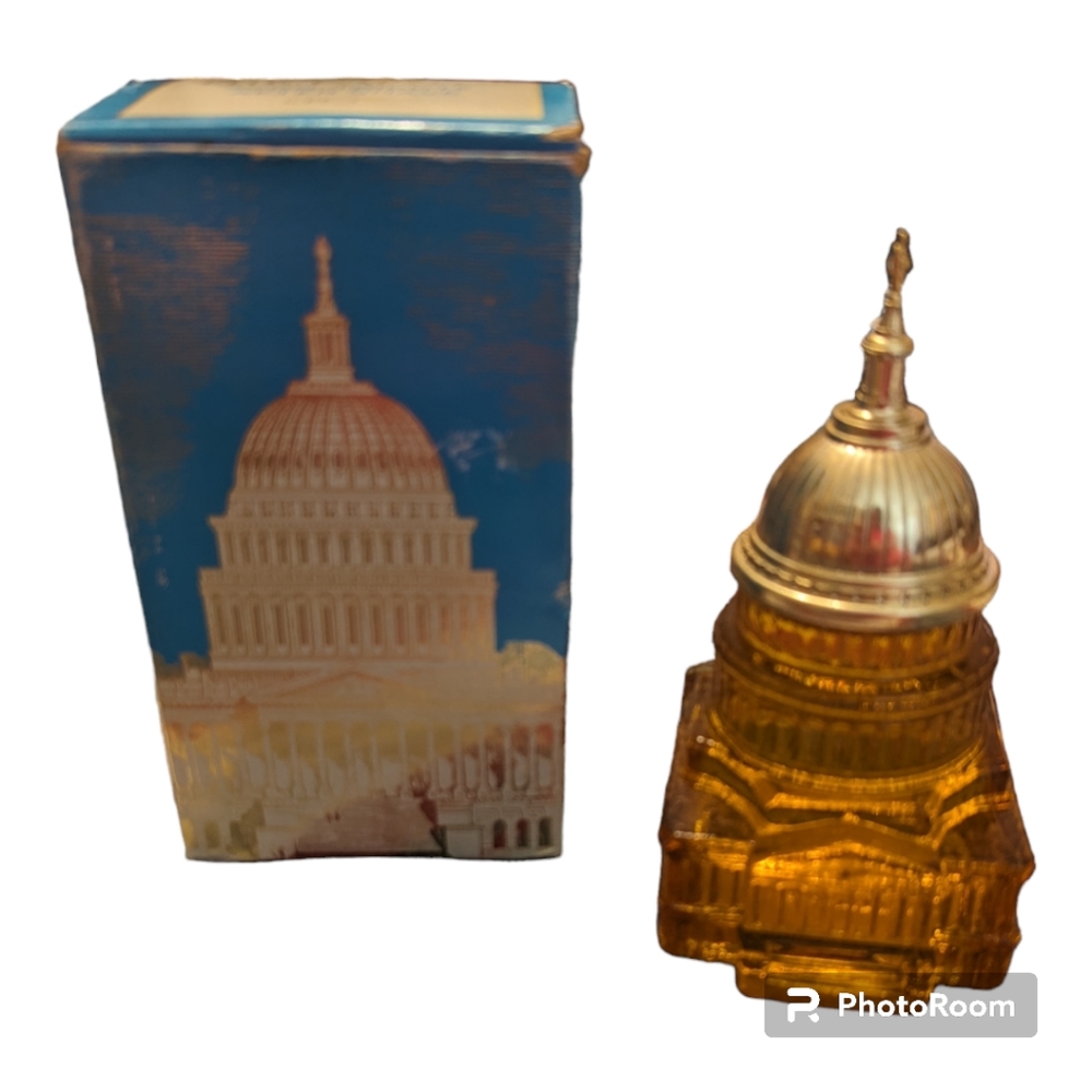 Vintage Avon U.S.A Capitol Building Amber Glass Decanter After Shave Empty W Box